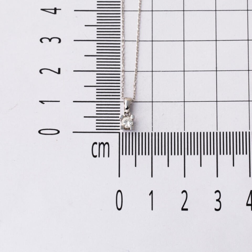 0,16 Karat Tektaş Pırlanta Kolye