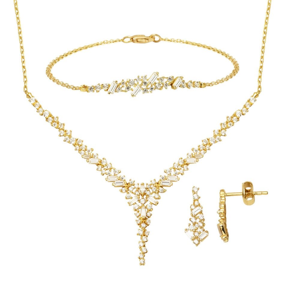 14 Ayar Altın Taşlı Tasarım Nişan Seti