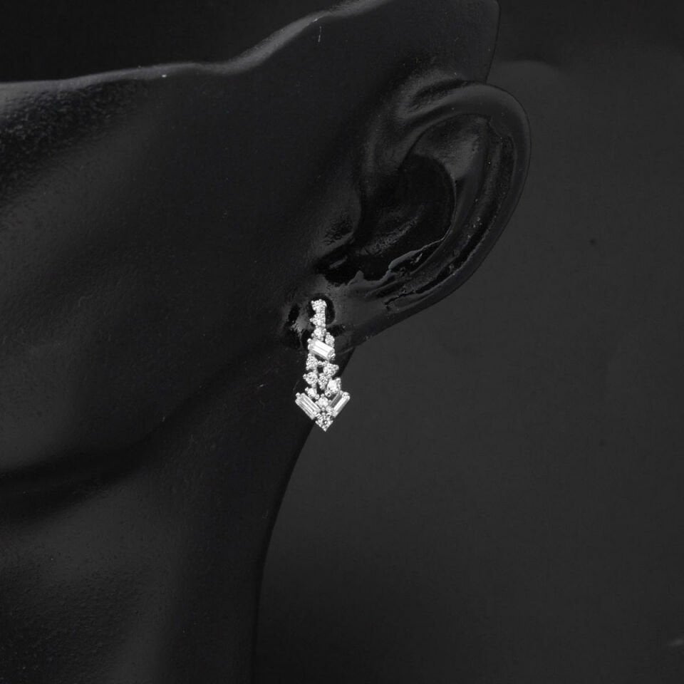 14 Ayar Beyaz Altın Taşlı Tasarım Söz Seti