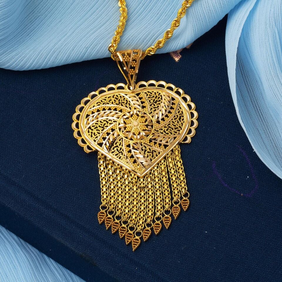 Püsküllü Hint 8 Ayar Altın Kolye