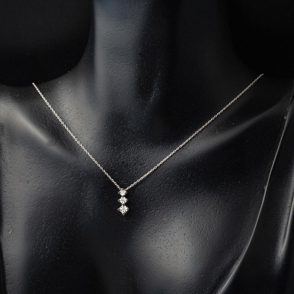 Kare Tasarım Tria Pırlantalı Kolye