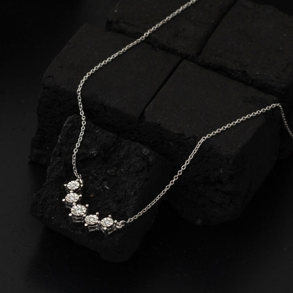 Salıncak Beştaş Pırlanta Kolye