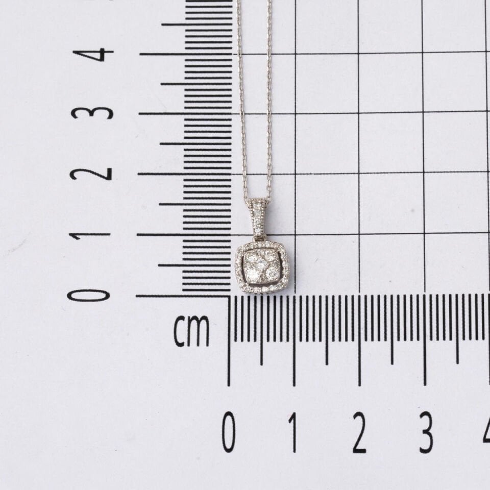 0,15 Karat Yakamoz Pırlanta Kolye