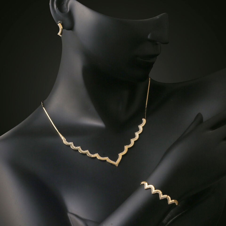 Taç Işıltısı 14 Ayar Altın Suyolu Set