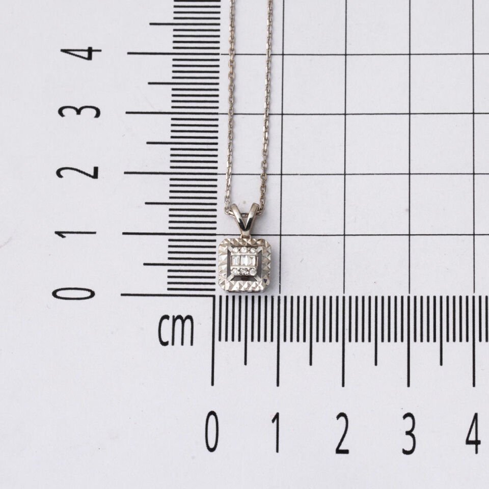 0,08 Karat Baget Kesim Pırlanta Kolye