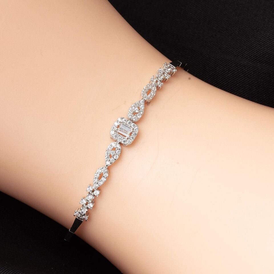 Starlight Baget Taşlı Beyaz Altın Set
