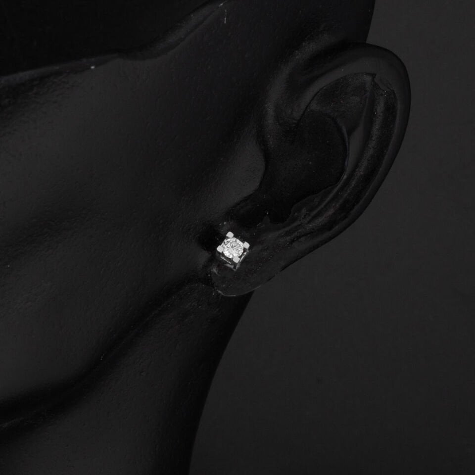 0,16 Karat Tektaş Pırlanta Küpe