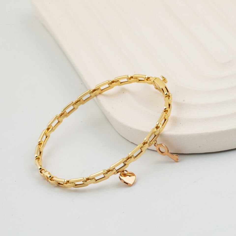 Pandora Charmlı 14 Ayar Altın Kelepçe Bilezik