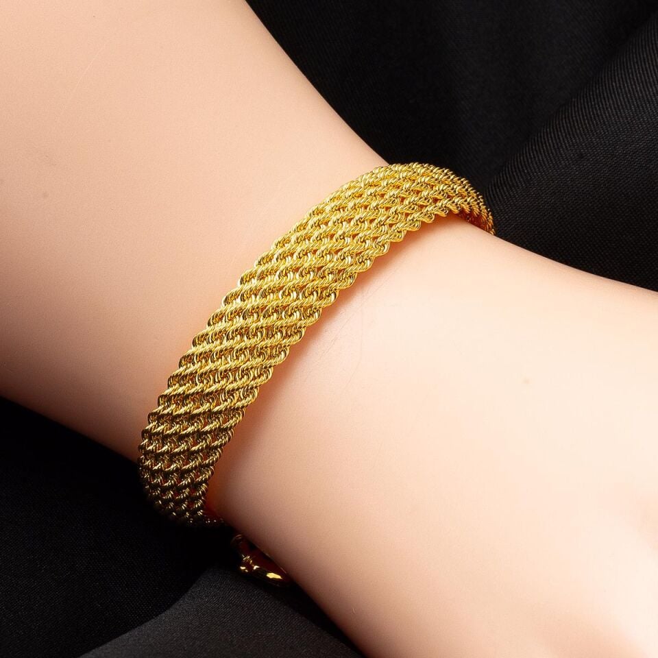 Geniş Hasır Örgü Altın Bileklik