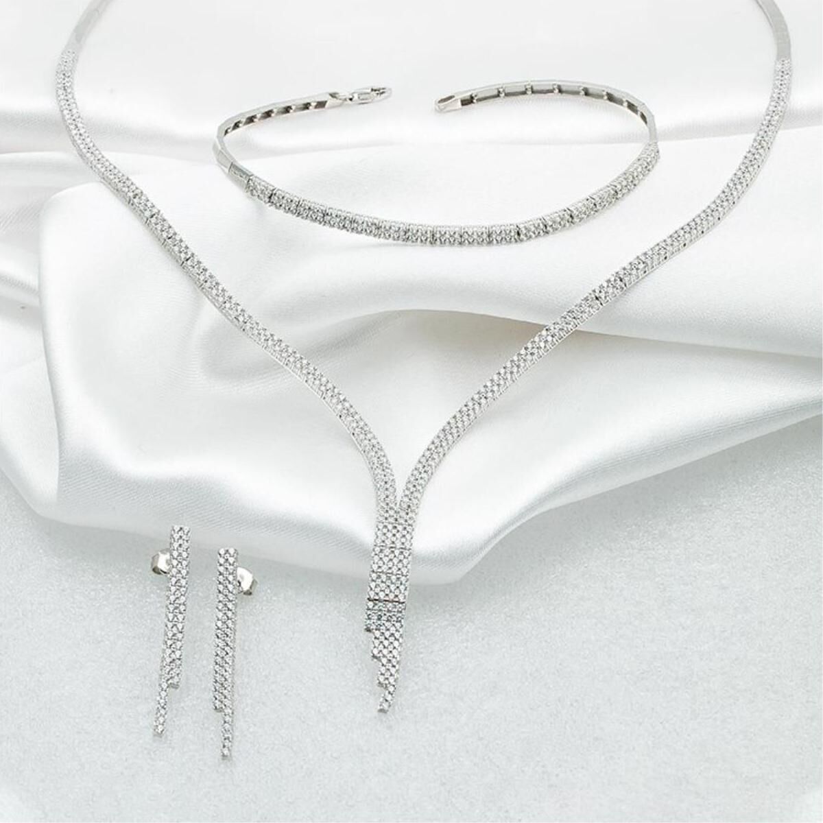 2 Sıralı Suyolu Beyaz Altın Takı Seti