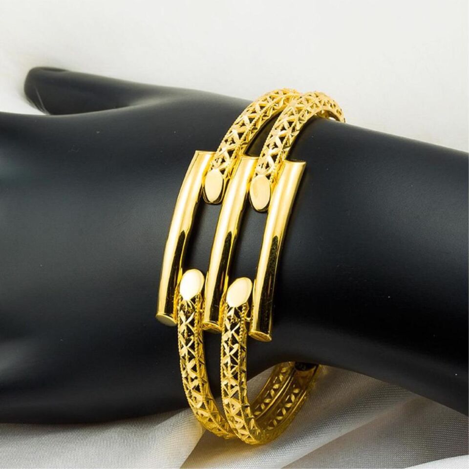 3'lü Kaburga Taşsız Altın Kelepçe Bilezik