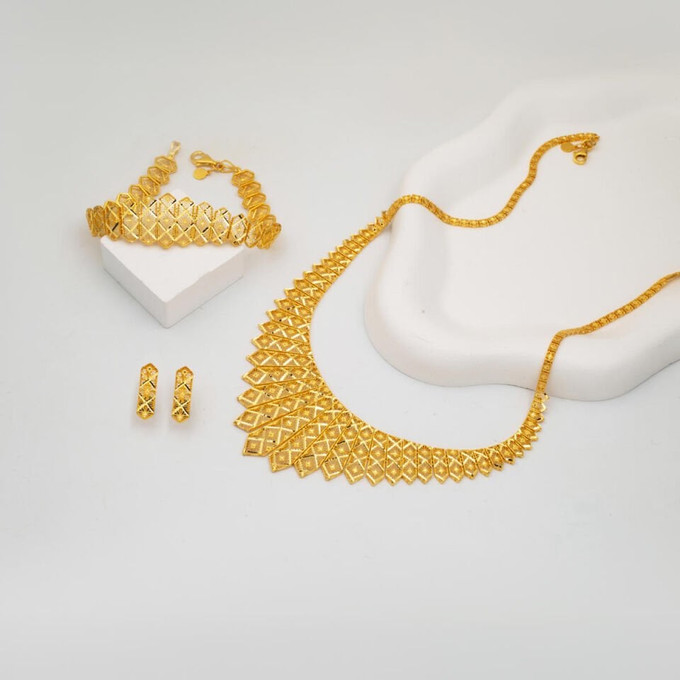 Neopatra 14 Ayar Altın Düğün Seti