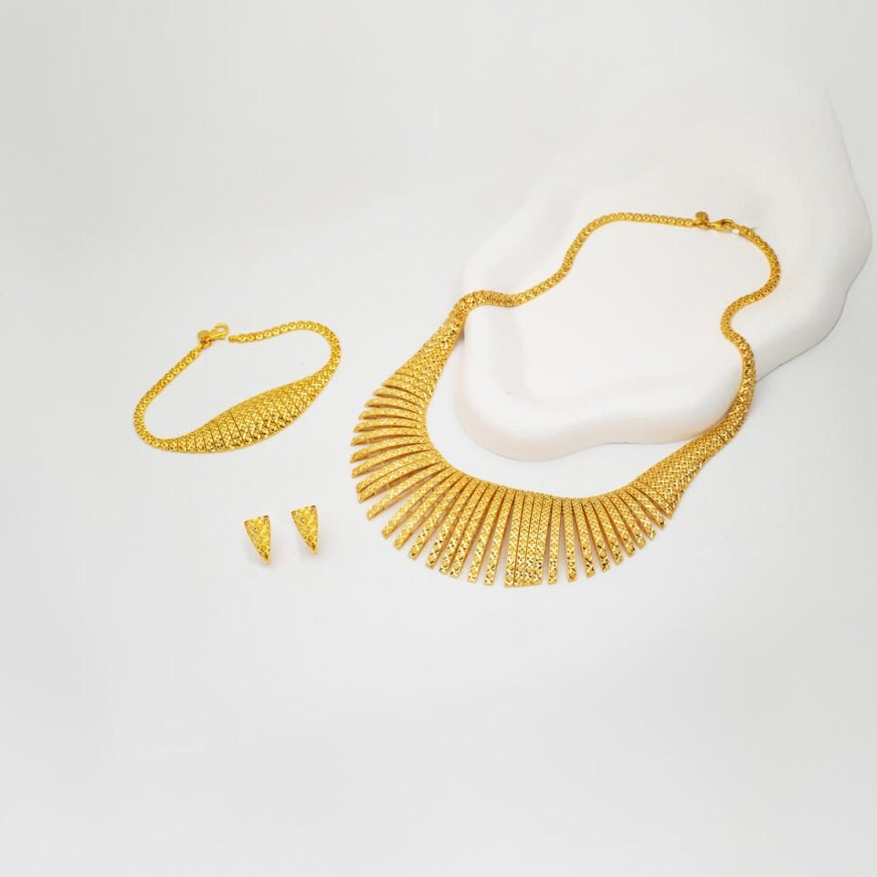 Aurapatra Işıltılı 14 Ayar Altın Takı Seti