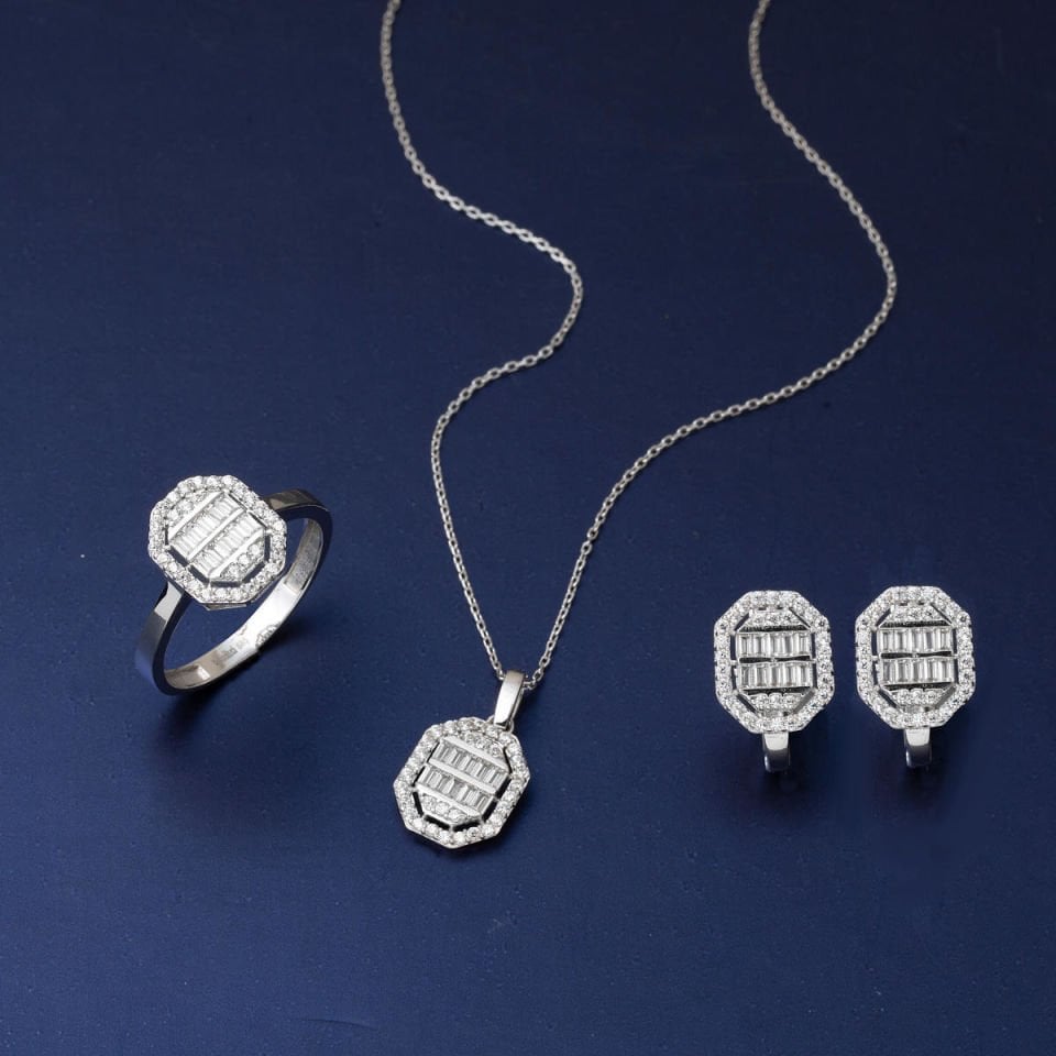 Köşeli Beyaz Altın Baget Mini Set Takımı